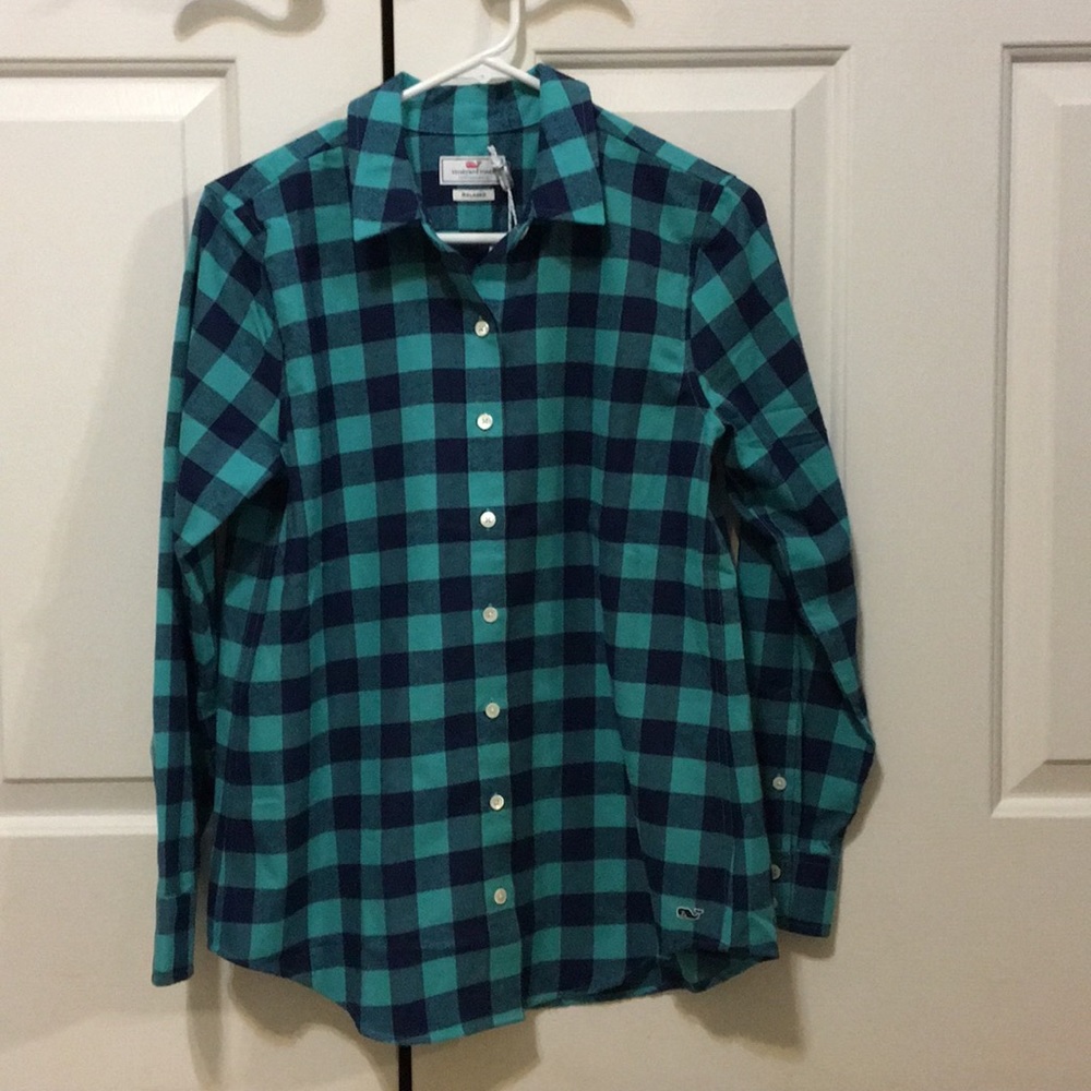 Vineyard vines women’s buffalo check shirt